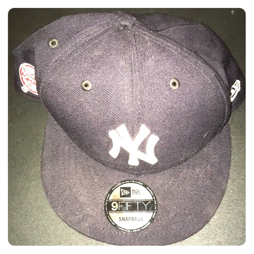 NY Yankee Navy Blue Classic Snapback